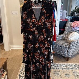 Torrid Black Floral Dress Maxi